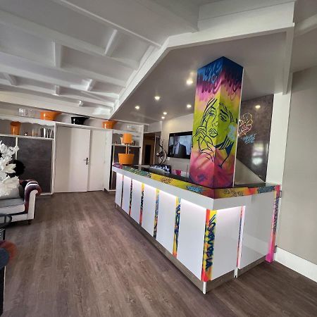 Logis Hotel De La Poste Vitry-le-Francois Luaran gambar