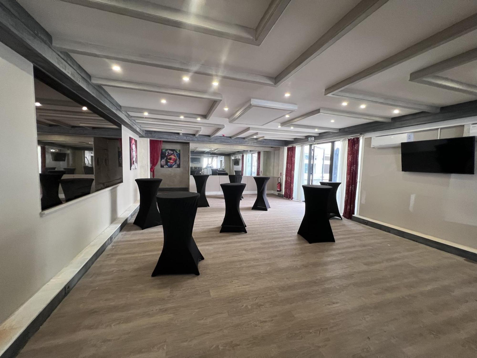 Logis Hotel De La Poste Vitry-le-Francois Luaran gambar